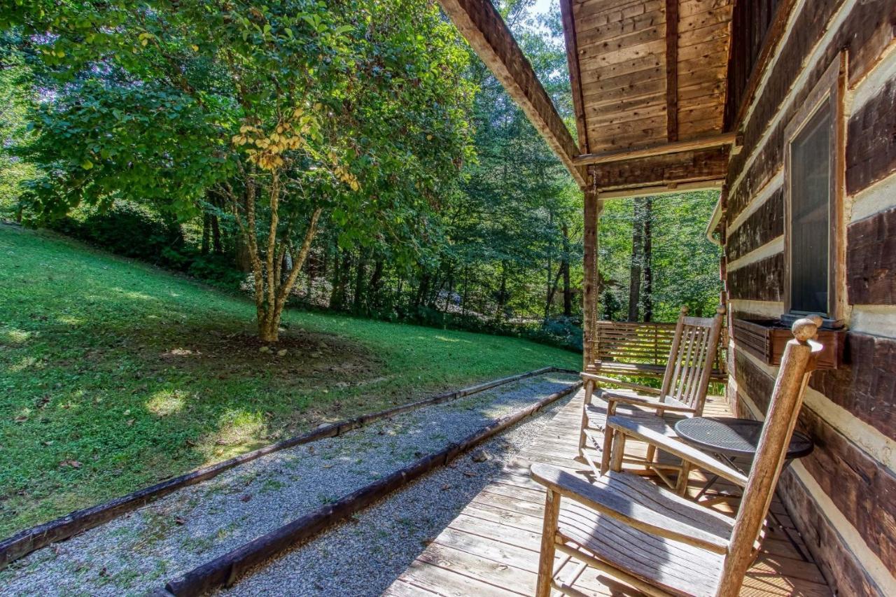 Valhalla - Private Rustic Getaway Cabin Севьервилл Экстерьер фото